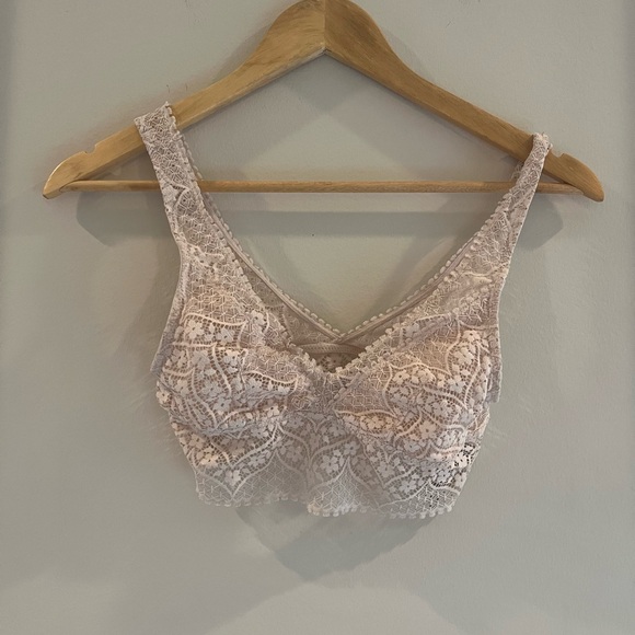 aerie Other - Aerie Lace Bralette in Cream/Beige